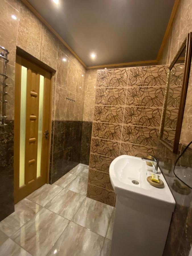 Вул Роксолани , 16 Центр 300 М До Бювету Truskavets Exterior foto